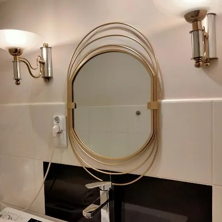 Uroczy Loft Apartmán *